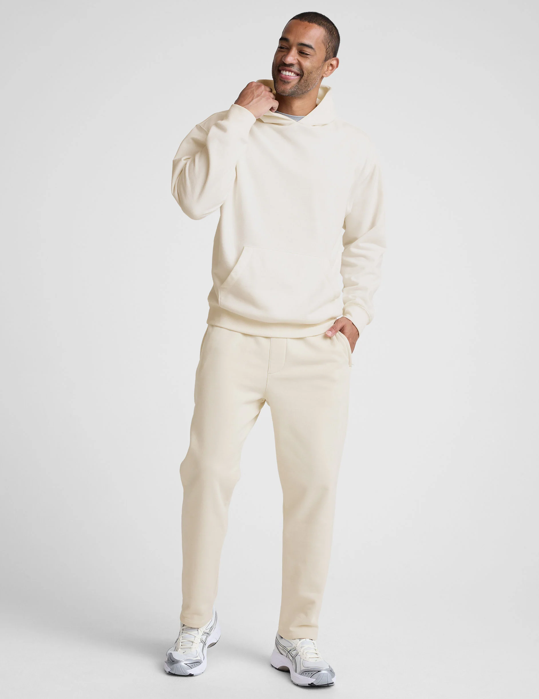 LuxeFleece Classic Men's Hoodie - Image 9