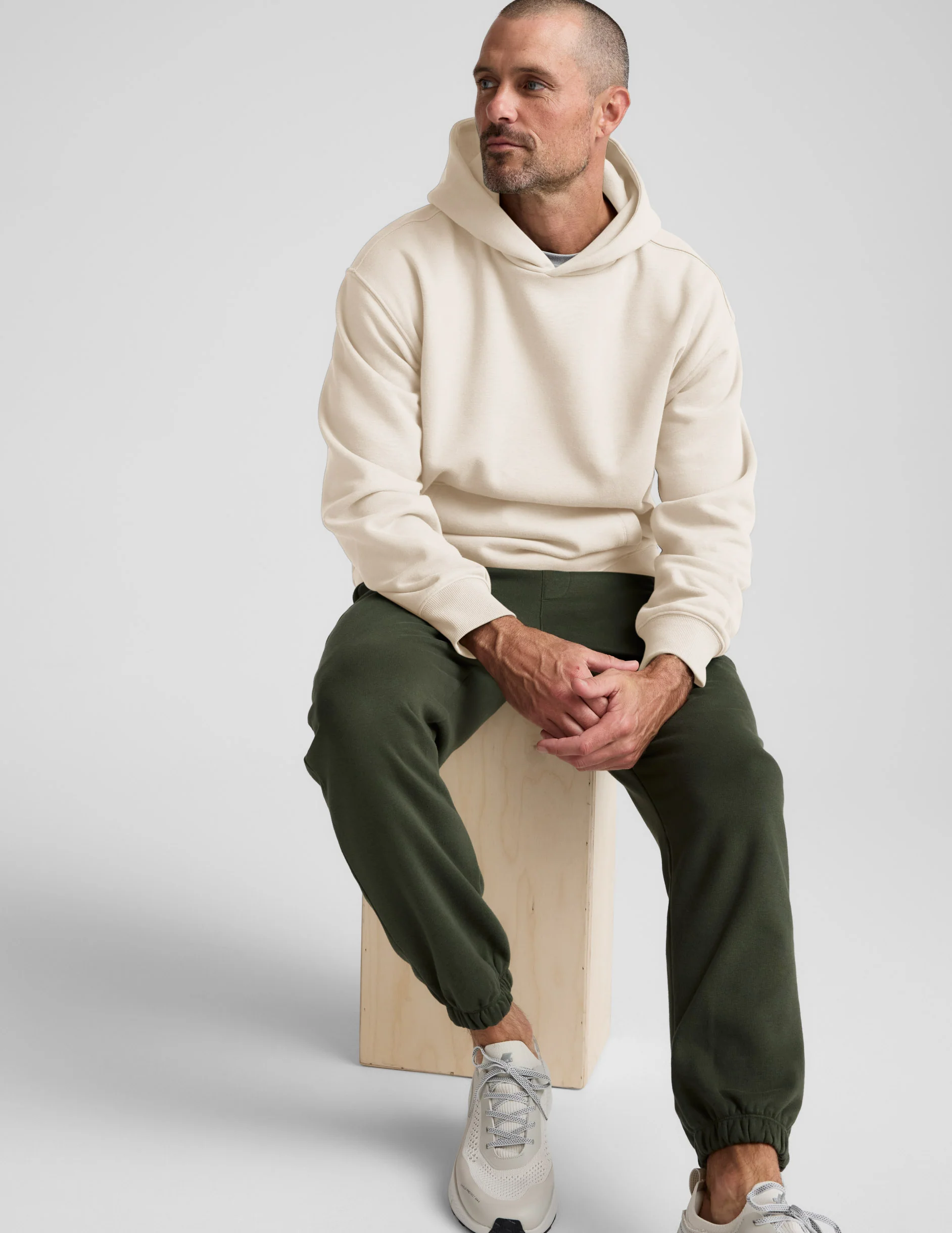 LuxeFleece Classic Men's Jogger - Image 4
