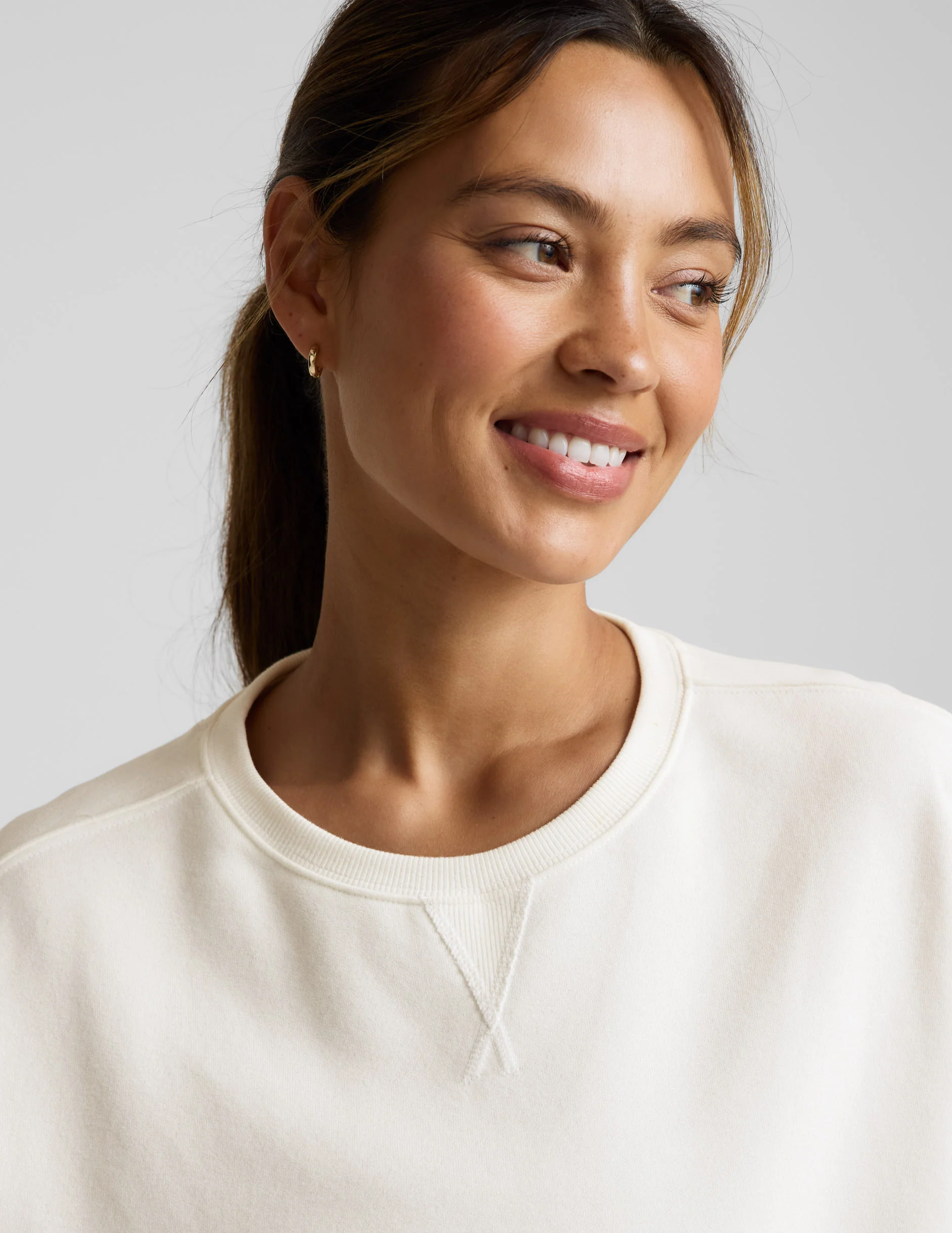 LuxeFleece Cropped Sweatshirt - Image 3