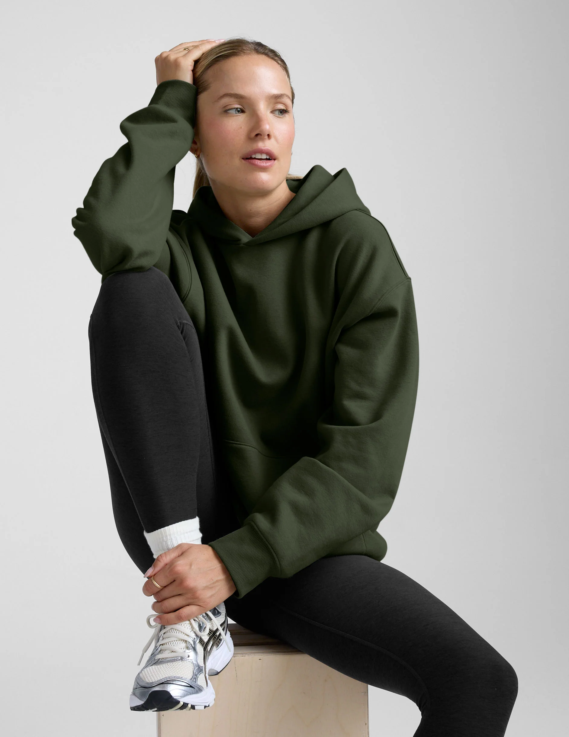 LuxeFleece Classic Oversized Hoodie - Image 3