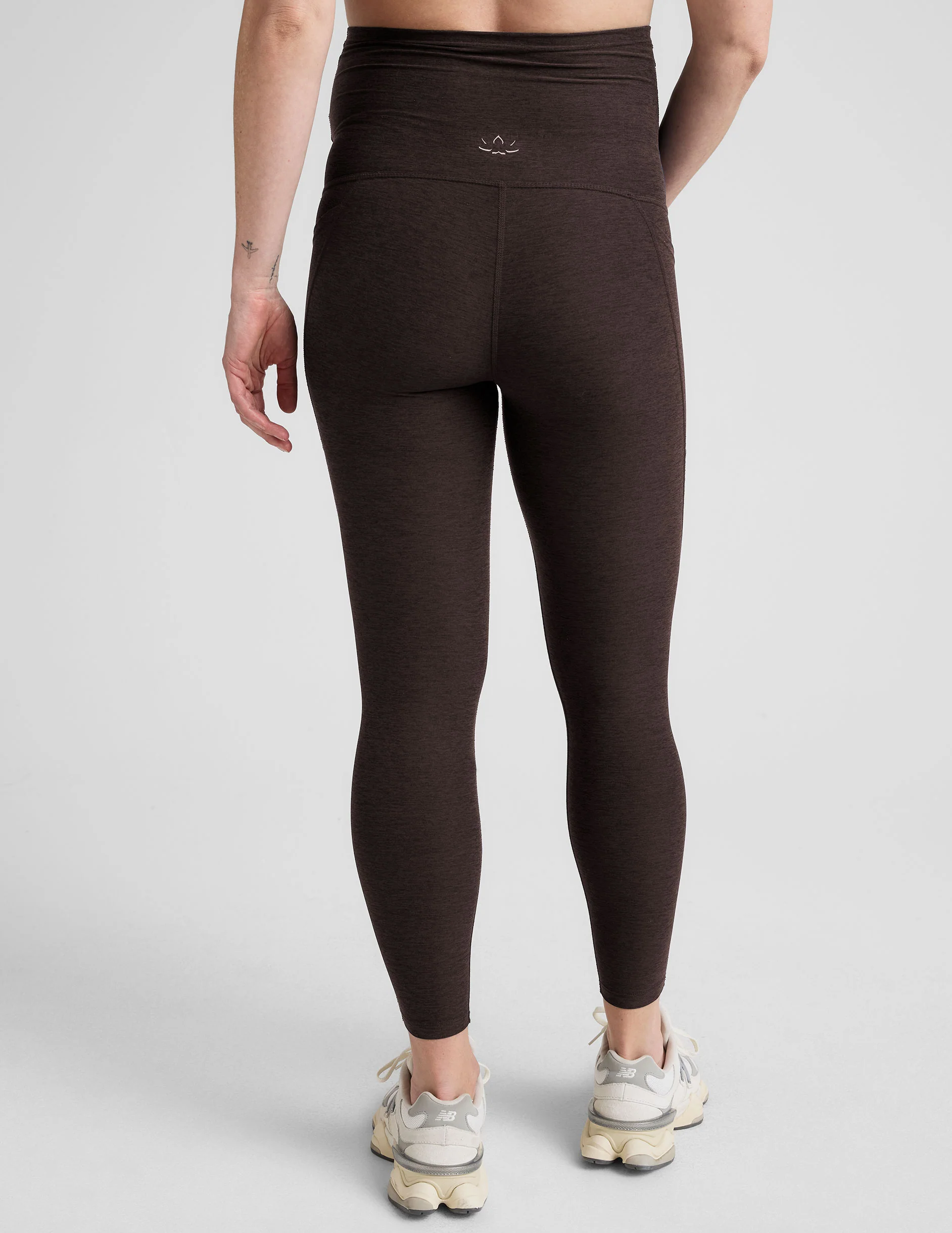 Spacedye Love the Bump Maternity Pocket Midi Legging - Image 4